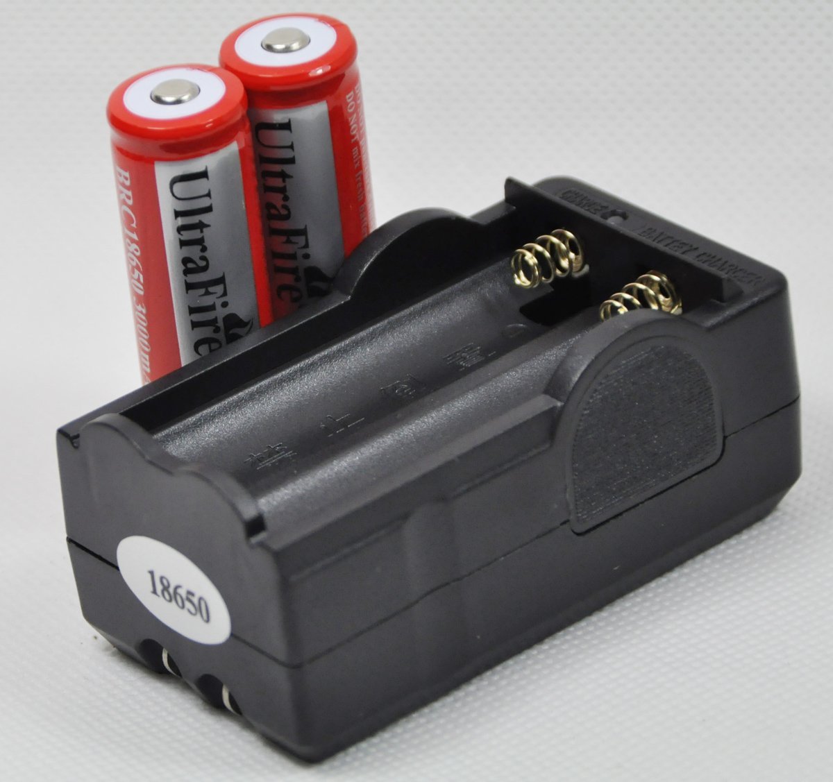 2 Ultrafire 18650 3000mah Li-Ion Rechargeable Protected Batteries + 1 Dual Smart Charger + FREE SHIPPING